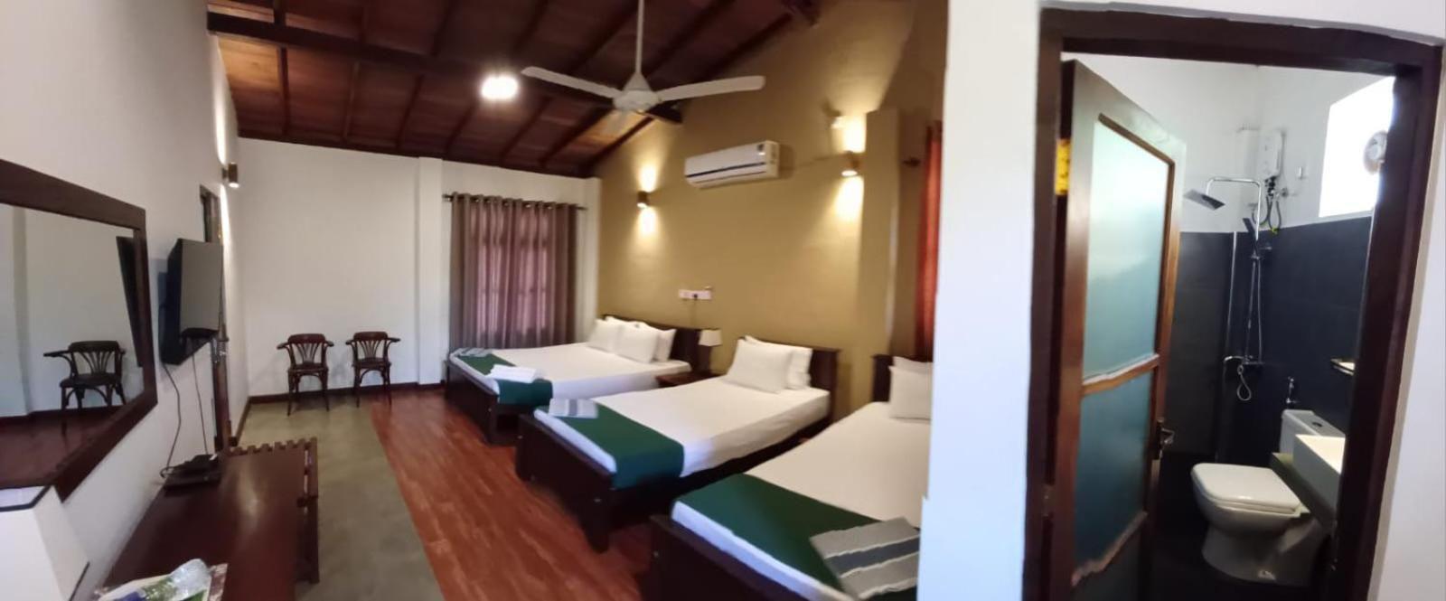 Forest Edge Villa Anuradhapura Bagian luar foto